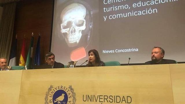 Imagen de una de las mesas redondas.