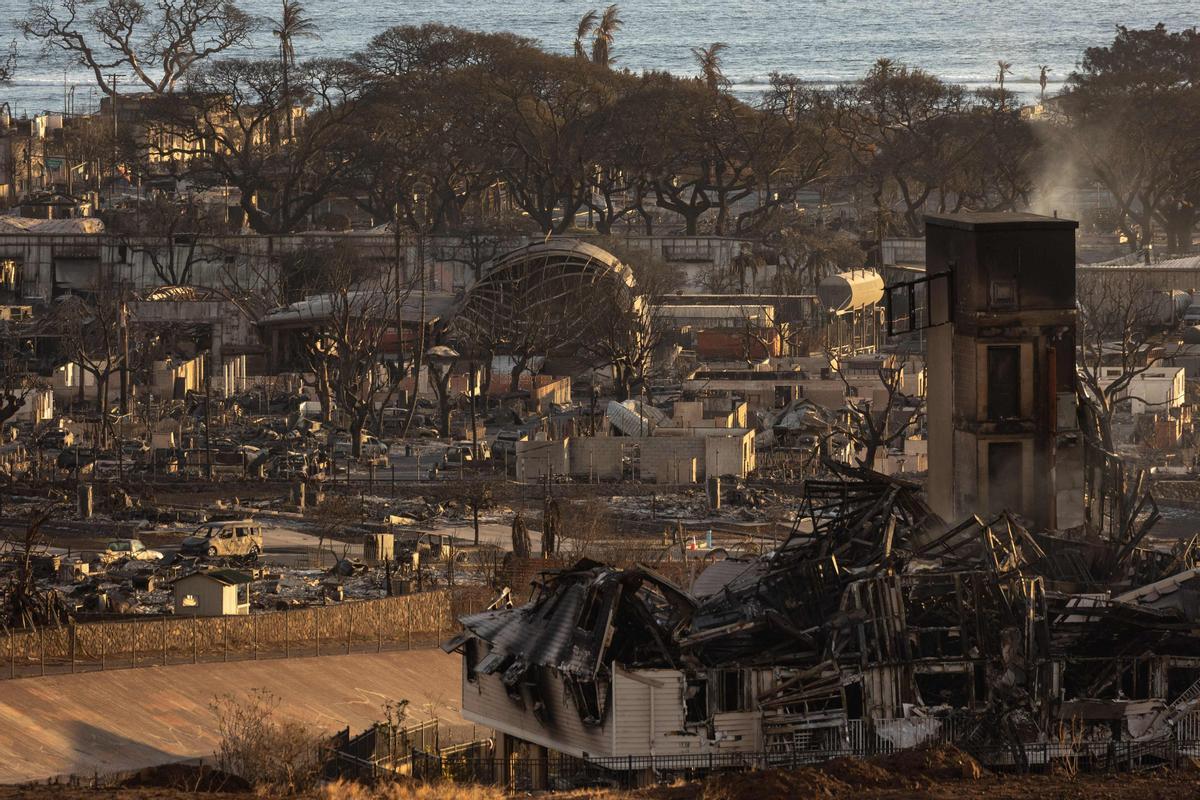 Hawái trata de recuperarse del infierno del fuego