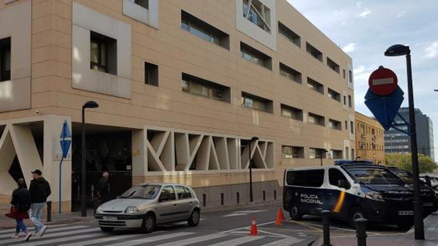 Denuncian una agresión homófoba en una sala de fiestas de Alicante y la falta de atención del 112