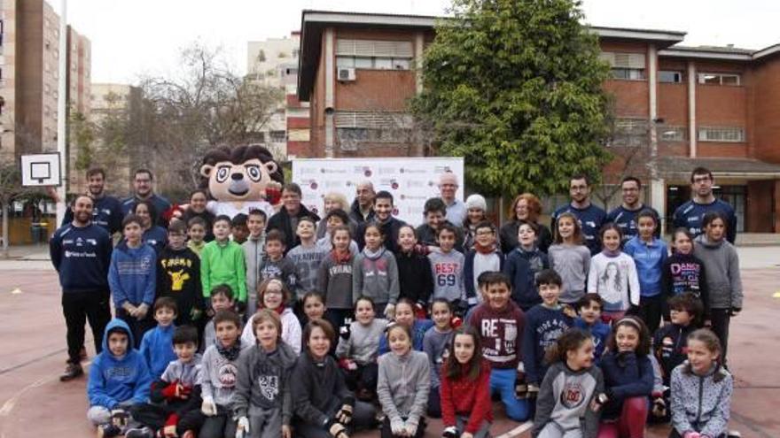 Presentació del programa «Pilota a l&#039;Escola» de promoció d&#039;aquest esport, dilluns 12 de febrer al col·legi públic Pare Català de València.