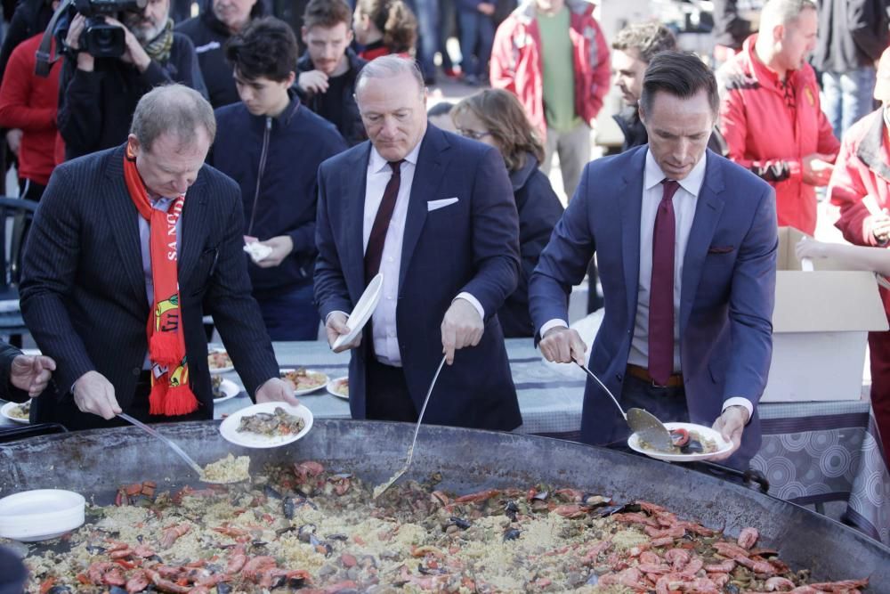 Paella e instantes previos al partido del Centenario