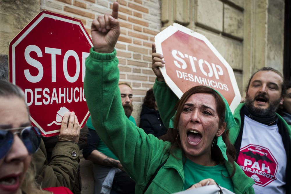 Protesta de la PAH ante el fallo del Supremo.