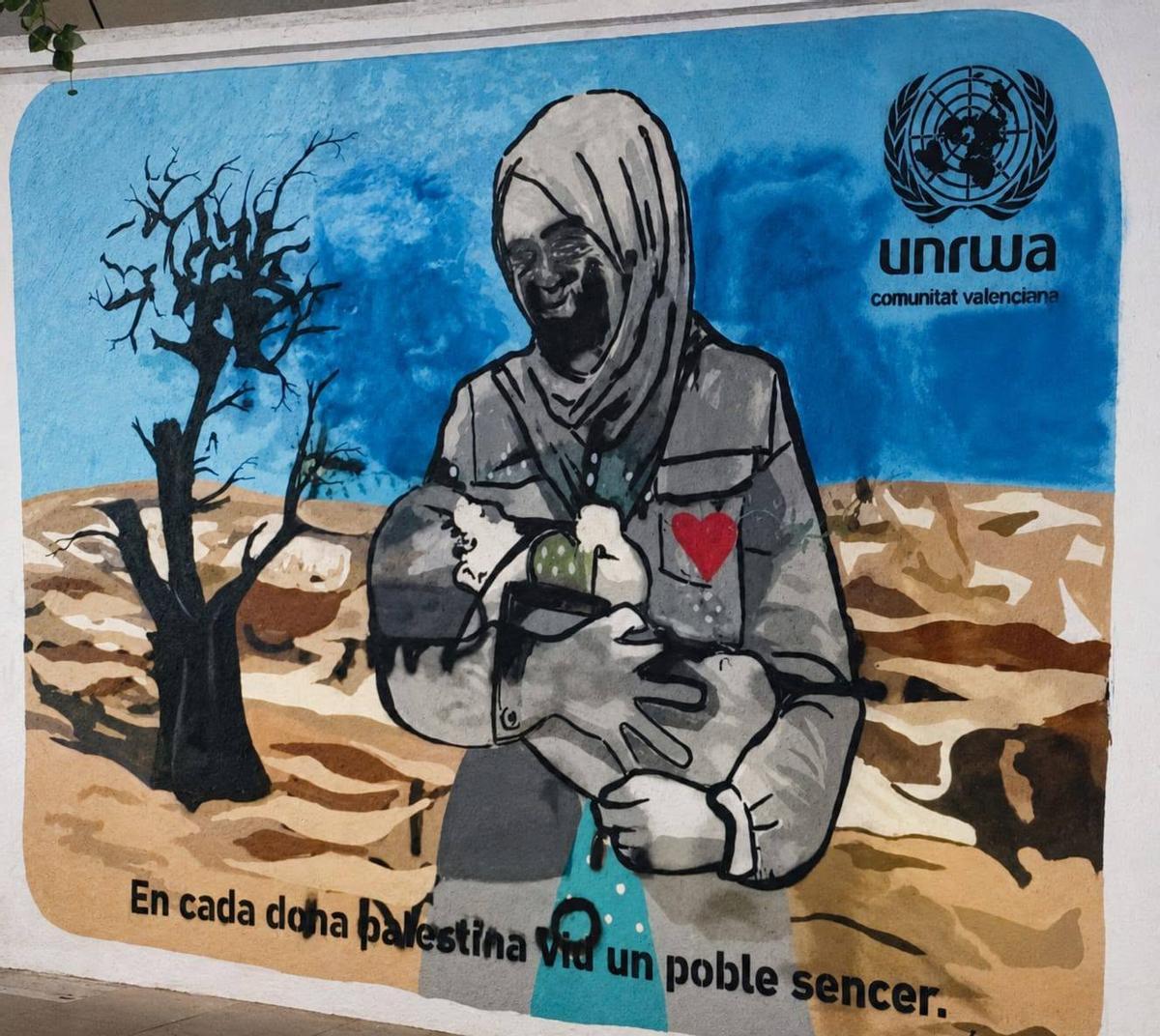 El mural tras la limpieza por parte de un grupo de vecinos.