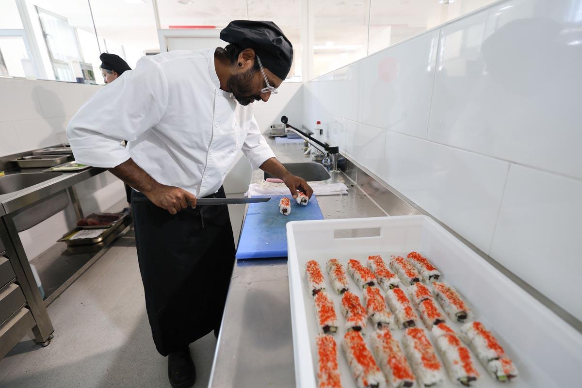 Todas las imágenes del taller de cocina en el IES Macabich de Ibiza