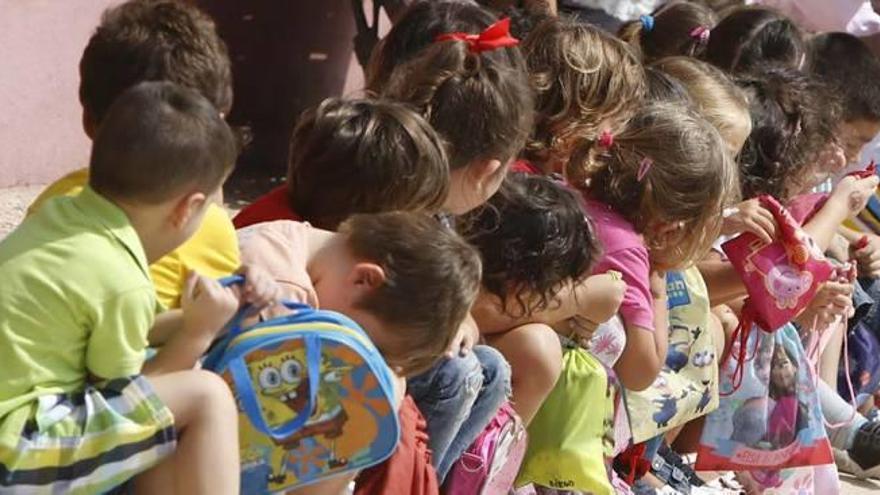 El descenso de la ratio en las aulas de niños de tres años avanza el desvío de matrícula desde los centros concertados a los públicos.