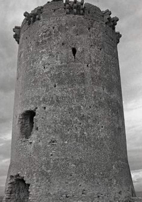  La Torre de Paterna original sin escalera.