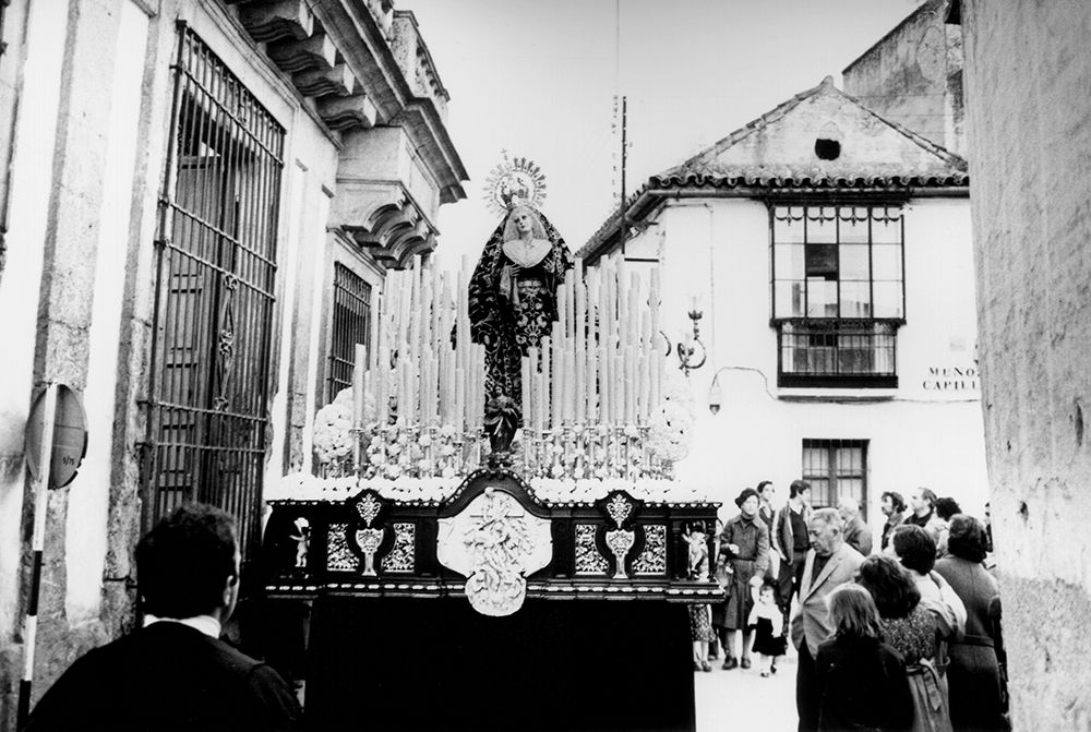 La Nazarena procesionando en  1979