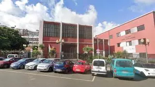 El Colegio Salesianas María Auxiliadora de Las Palmas de Gran Canaria celebra un mercadillo navideño