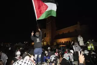 Las protestas por la guerra en Gaza en las universidades americanas dejan cientos de detenidos