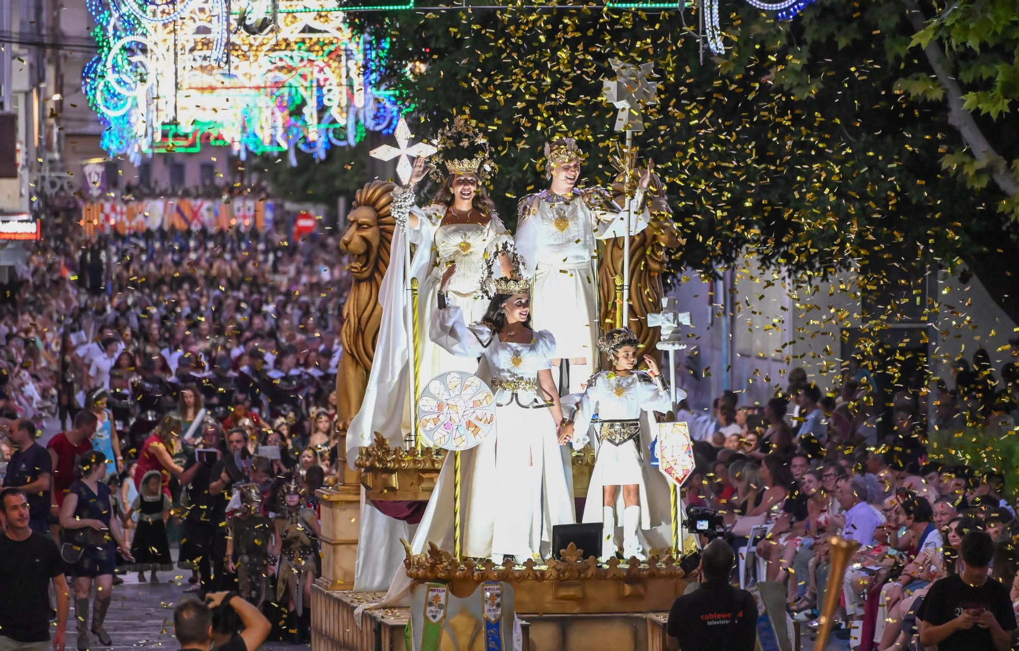 Las mejores imágenes de la Entrada Cristiana de las fiestas de Novelda