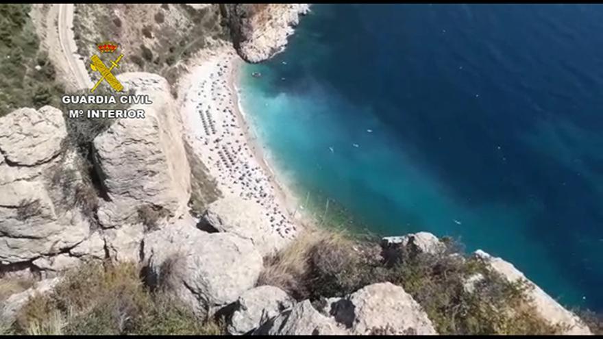 La cala del Moraig de Benitatxell en una imagen aérea captada por la Guardia Civil