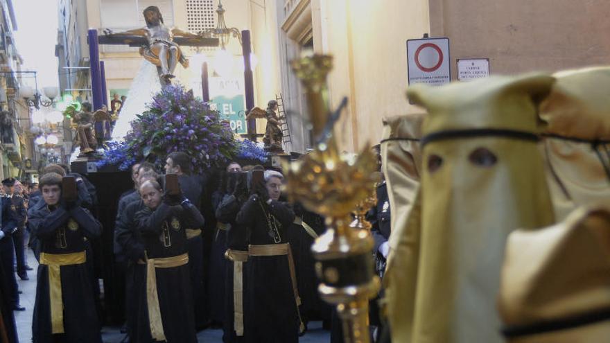 Dispositivo especial de seguridad y limpieza para la Semana Santa de Elche