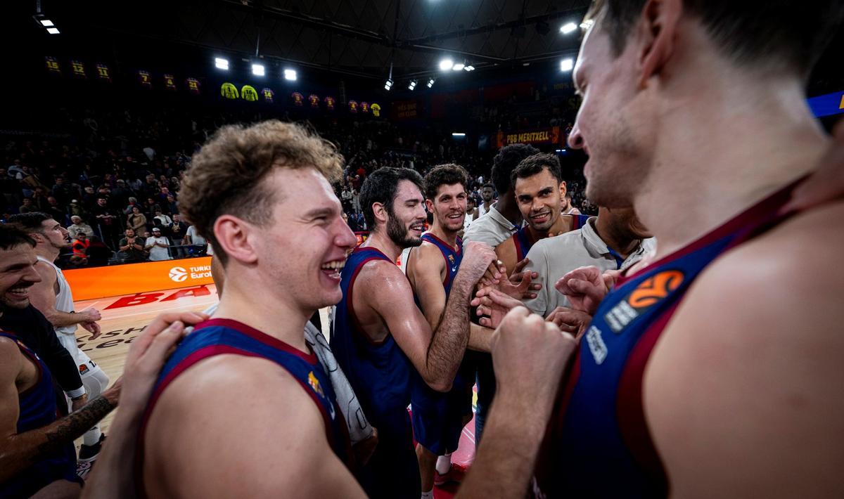 En el Barça todo son sonrisas después de acercarse un poco más al Madrid
