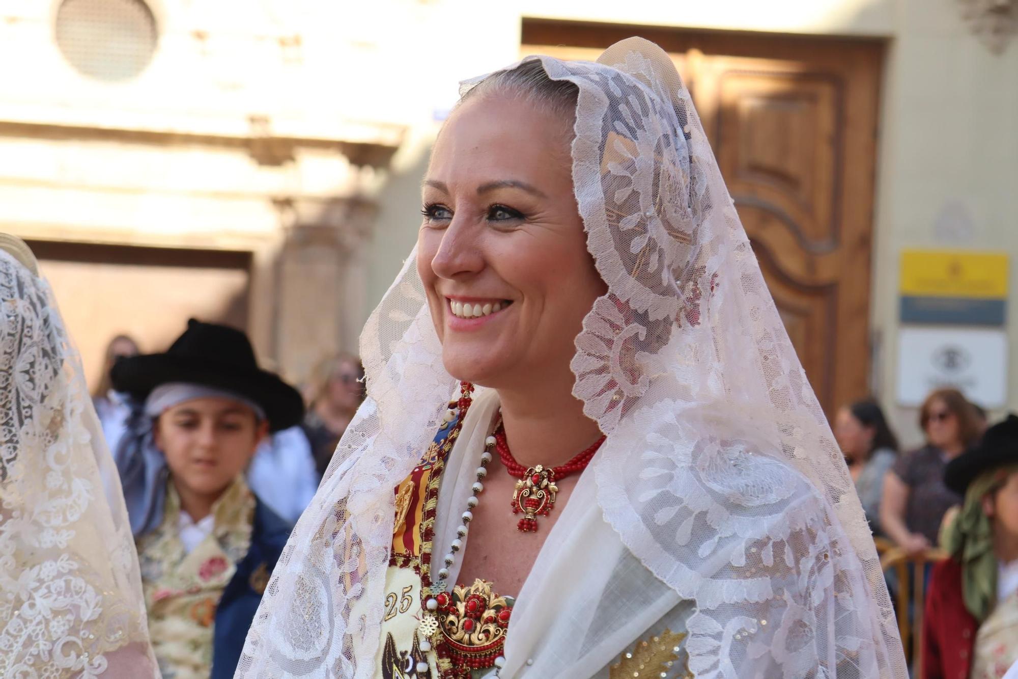 Comisiones de falla en la Procesión de la Virgen (2/5)
