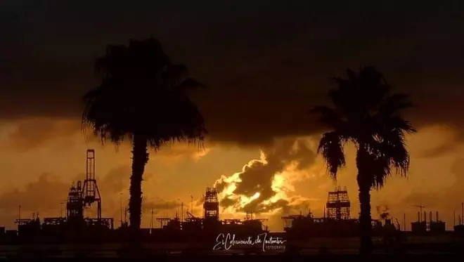 Amanecer rojizo en Las Palmas de Gran Canaria