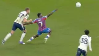 Cruce de cables del central deseado por el Barça