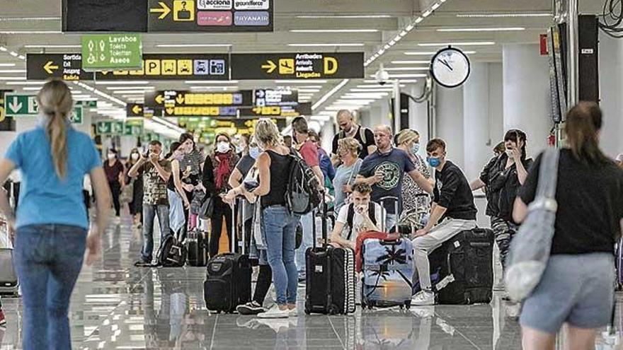 Imagen de Son Sant Joan con la llegada de los primeros turistas tras el estado de alarma.