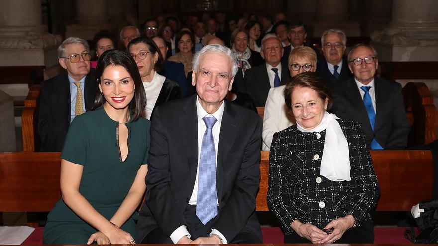 Homenaje “entre amigos” al jurista compostelano Carlos Lema Devesa por su jubilación