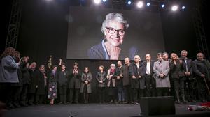 Una imatge de la diputada de JxSí va presidir l’escenari de l’acte de l’homenatge.