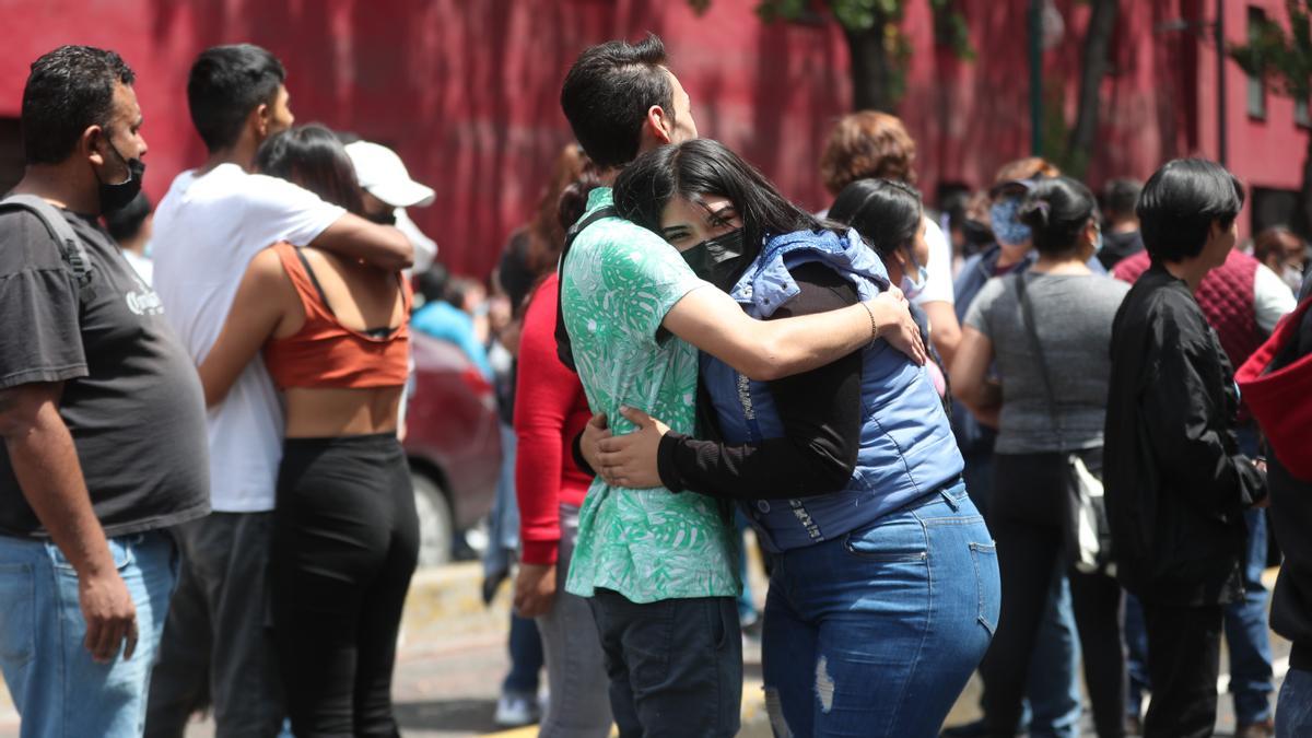 Tres alcaldesses barcelonines, sorpreses pel terratrèmol de Mèxic de matinada