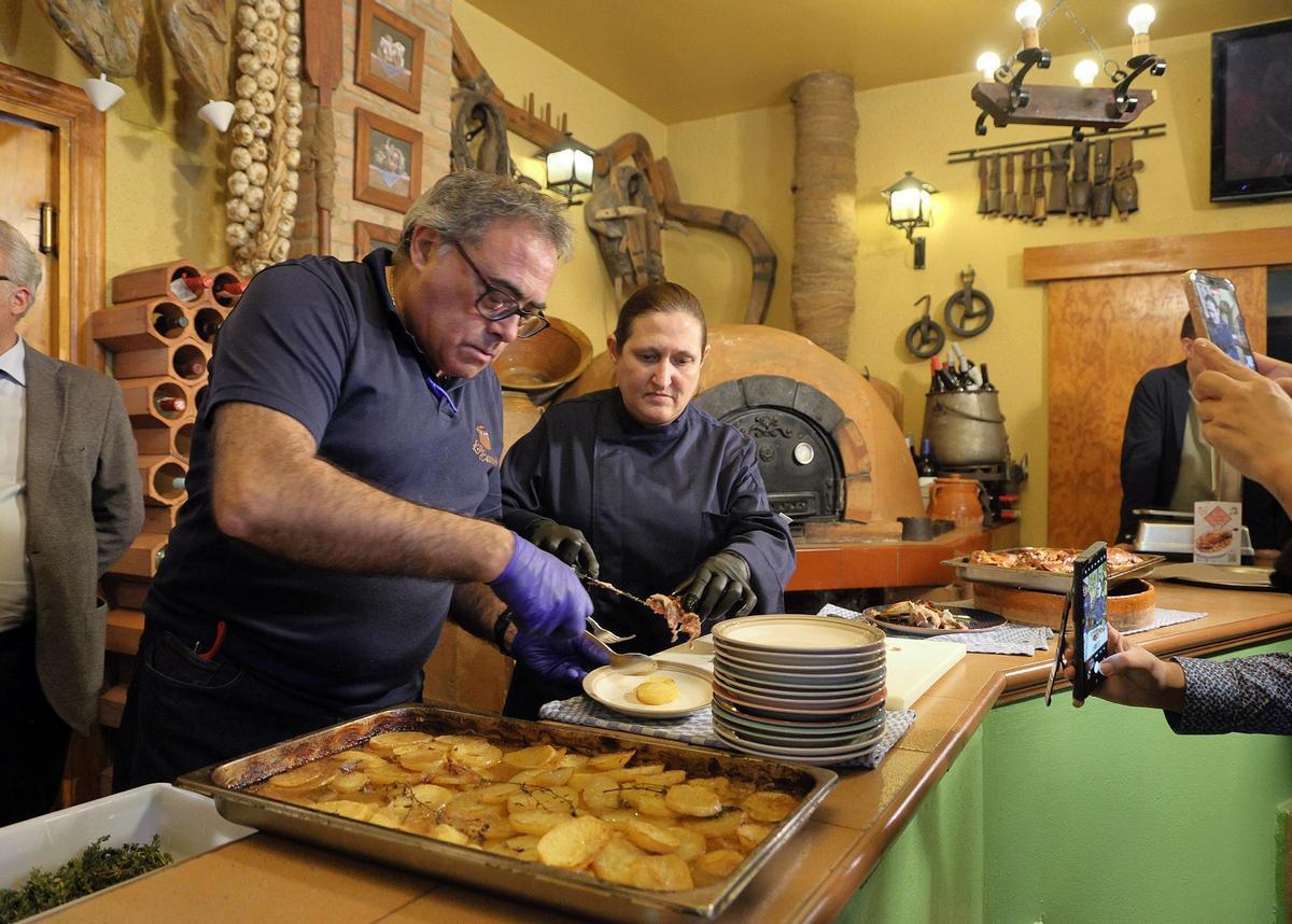 El Mes del Ternasco asado amplia su cobertura en su quinta edición.