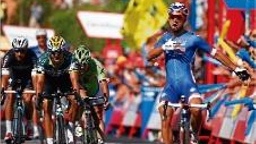 Bouhanni s&#039;imposa a l&#039;esprint i Valverde es posa líder a la Vuelta