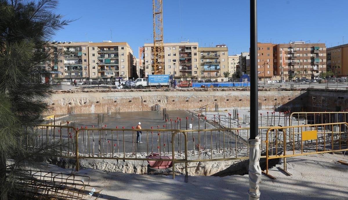 Edificio en construcción en Quart de Poblet.