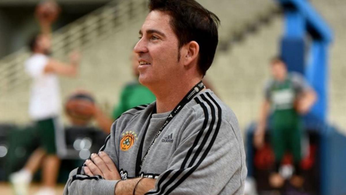 Xavi Pascual, en su primer entrenamiento cmo técnico del Panathinaikos