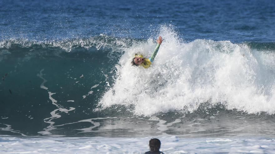 Joel Rodríguez y Alberto Pérez se imponen en las modalidades de longboard y bodysurf en el Open LPA Surf City 2023