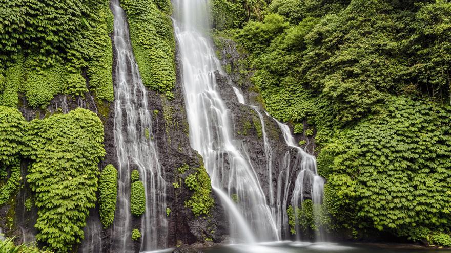 Cascada de Banyumala.