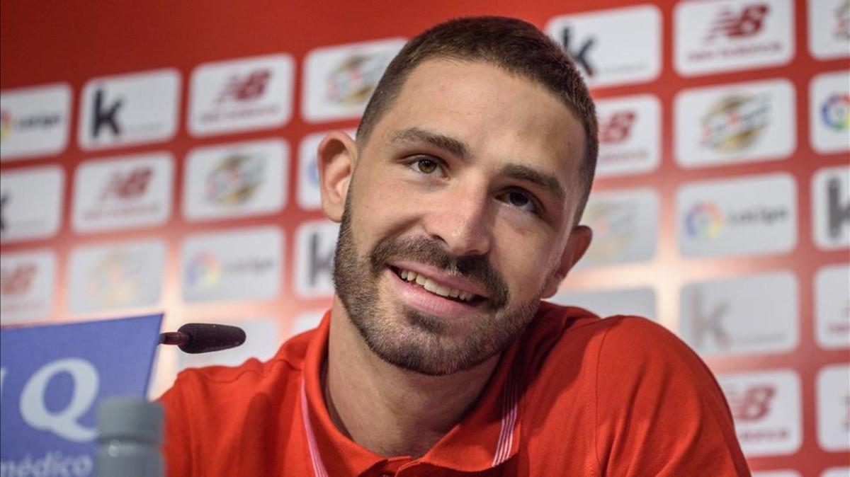 Yeray Álvarez elogió a su nuevo compañero, Íñigo Martínez