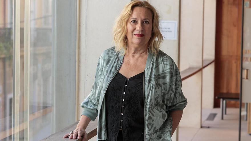 Un libro de la periodista gastronómica Ángeles Ruiz explora la identidad culinaria de La Vila Joiosa