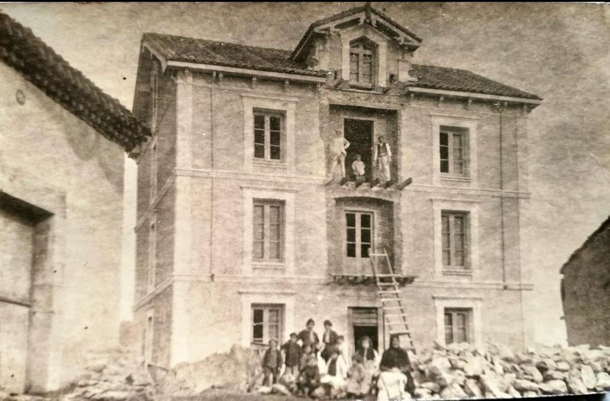 La Linde en construcción.