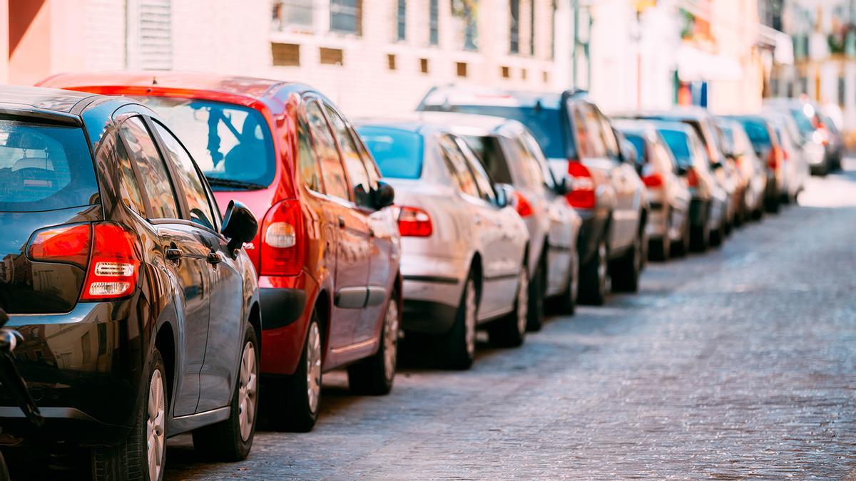 Multas DGT 2022: lo que no debes hacer este verano con tu coche en la calle si no quieres pagar hasta 3.000 euros