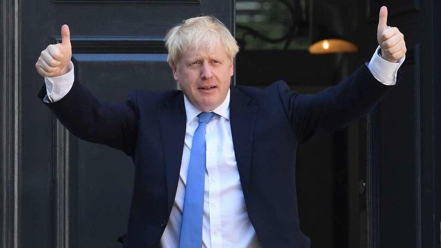 Los &quot;tories&quot; eligen a Johnson para que lidere la salida de Reino Unido de la UE