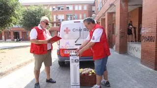 Cruz Roja comienza el reparto de ventiladores a los hogares vulnerables de Córdoba