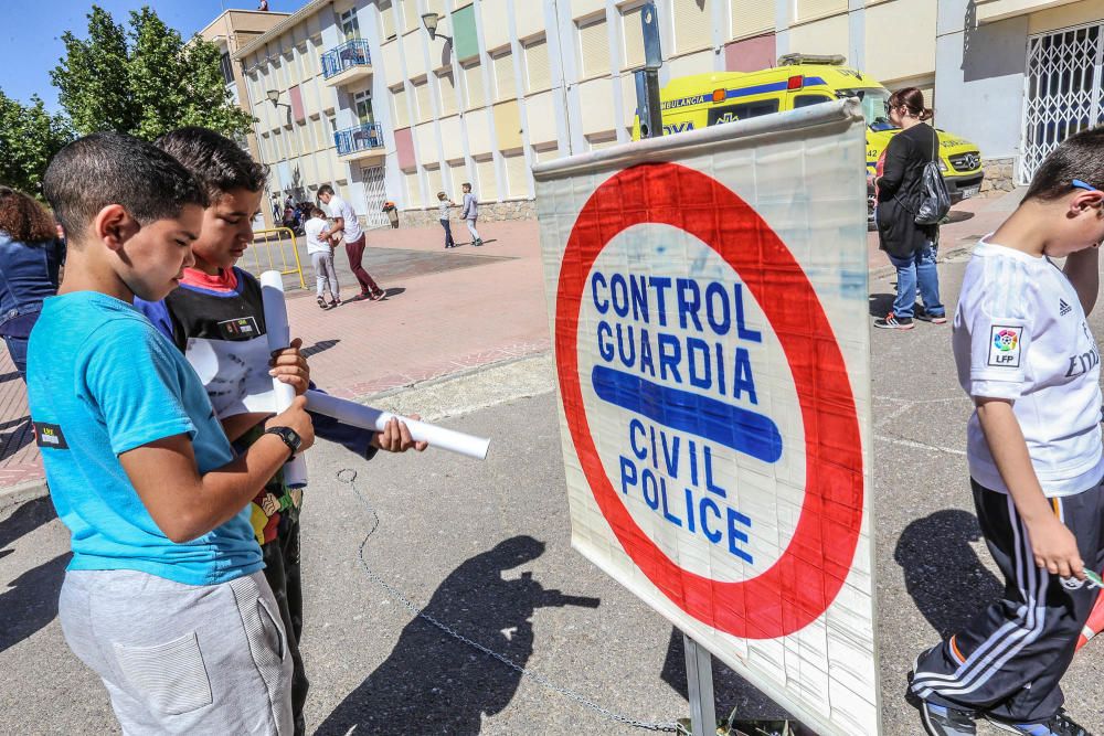 Romería de San Cristóbal y exhibición de las Fuerzas Armadas en Redován