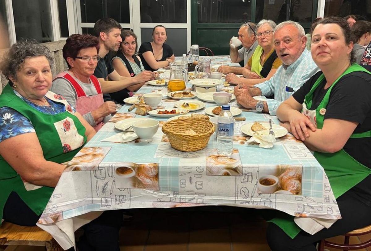 Una de las cenas tras la jornada en Casa da Luga de Marcón. | FdV