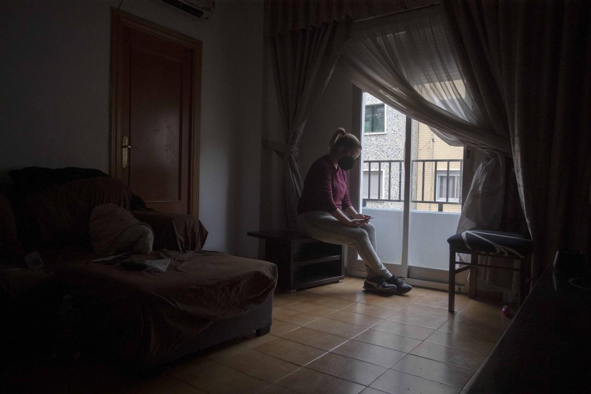 Ana Bermúdez en su casa del barrio valenciano de Orriols.