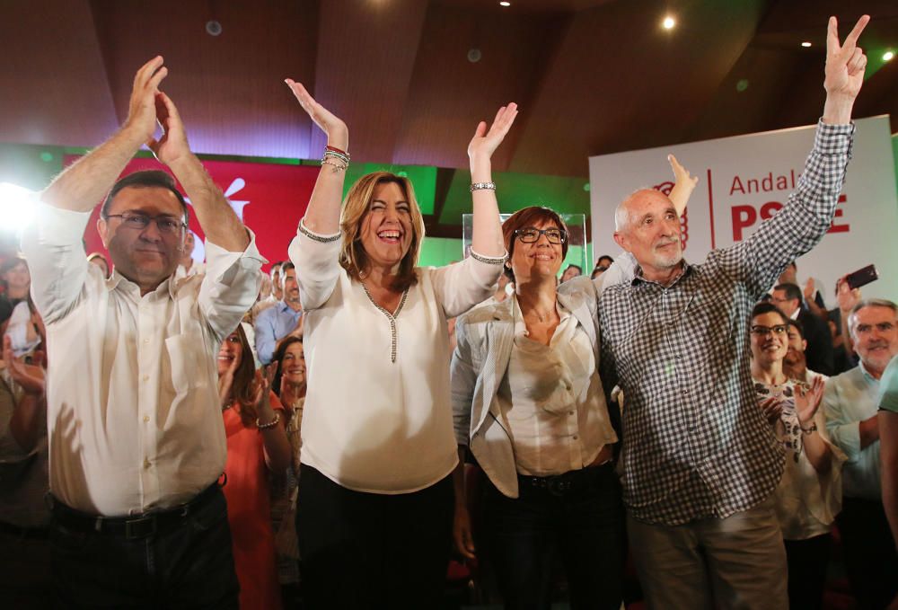 La presidenta de la Junta defiende a Pedro Sánchez en Málaga capital tras un encuentro en Antequera por la mañana.