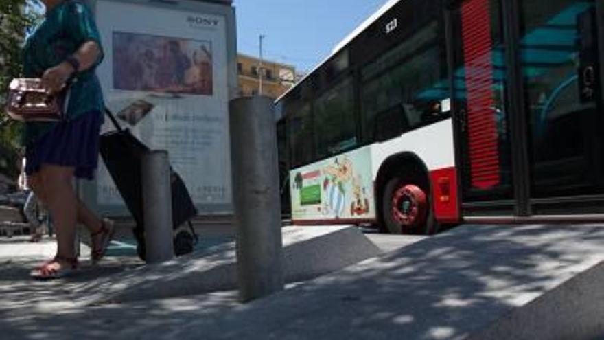 Piden al Ayuntamiento mejorar la accesibilidad en autobuses urbanos
