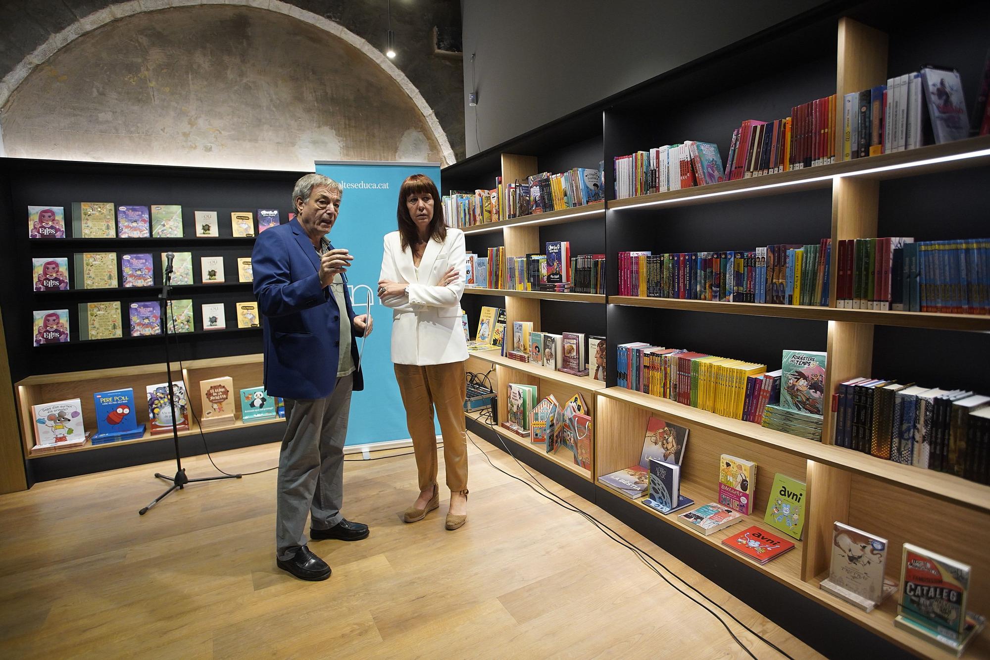 Neix Les Voltes Educa, una nova llibreria a Girona