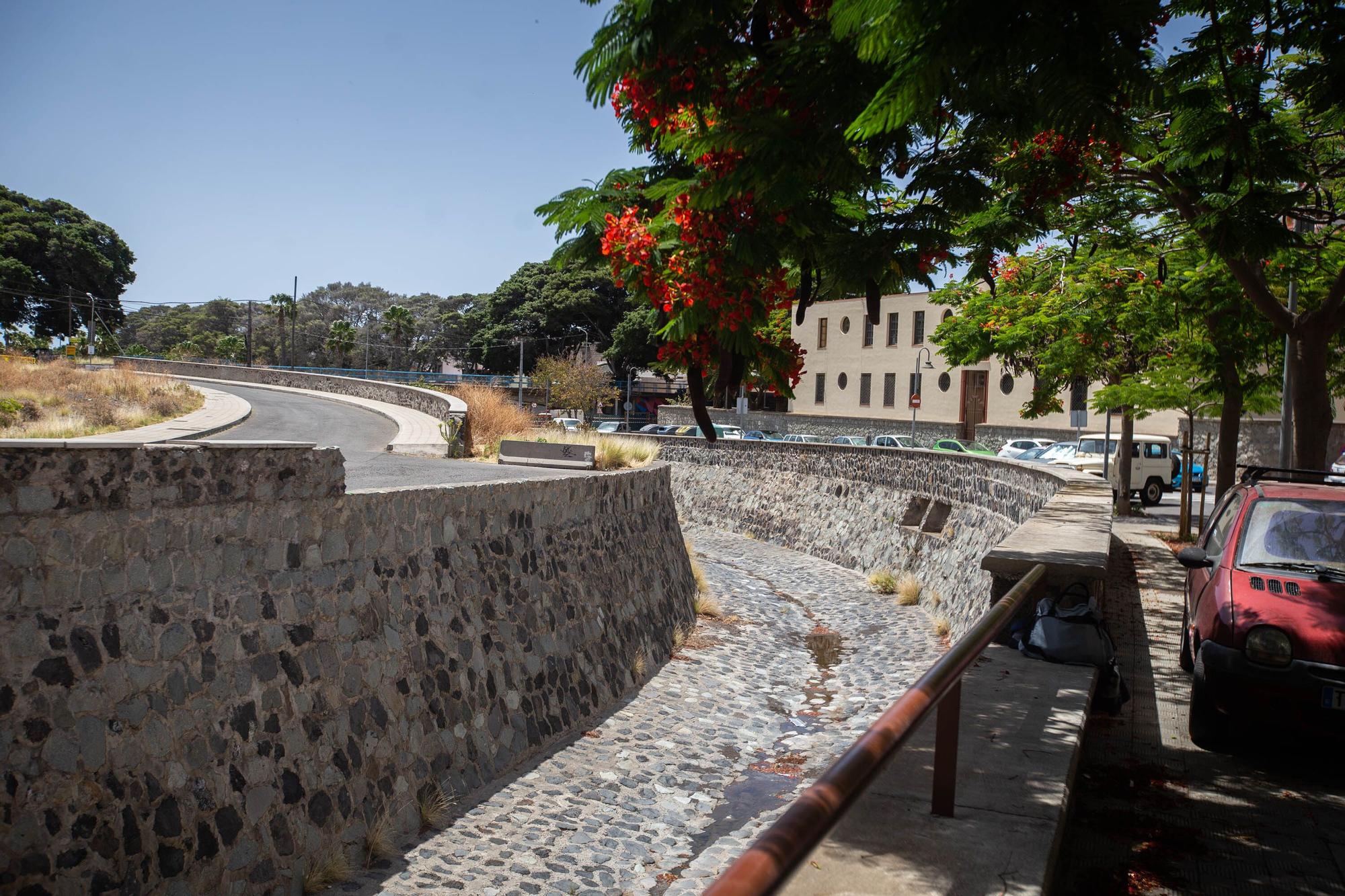 Control de seguridad en el puente de San Andrés