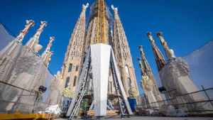 La Sagrada Família coronarà la Torre de Jesús al juny, en el centenari de Gaudí