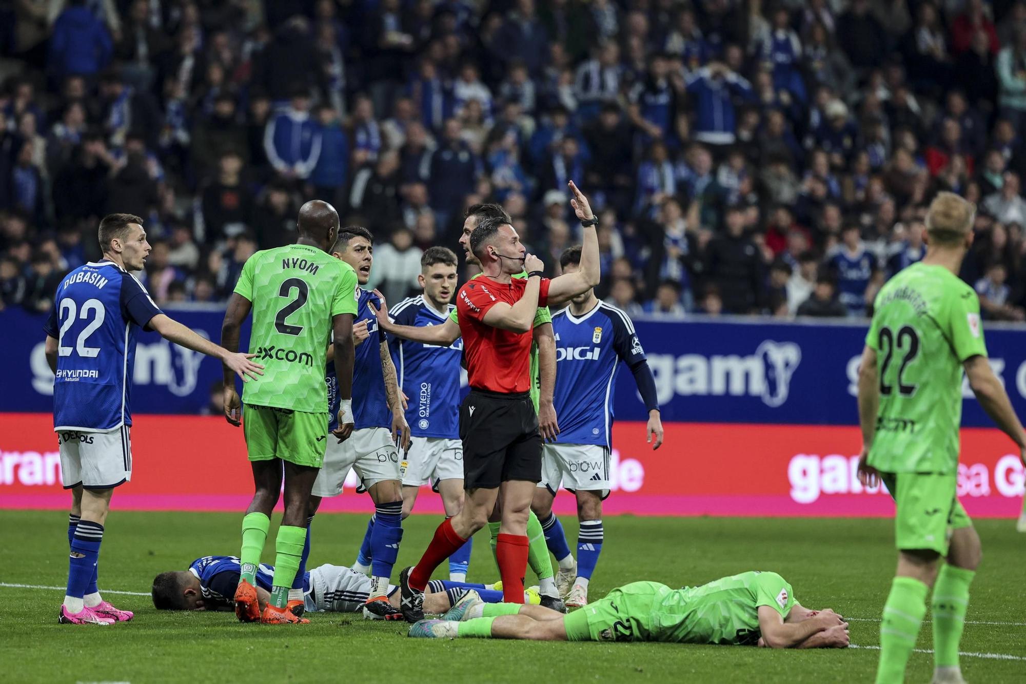 El partido entre el Real Oviedo y el Leganés, en imágenes