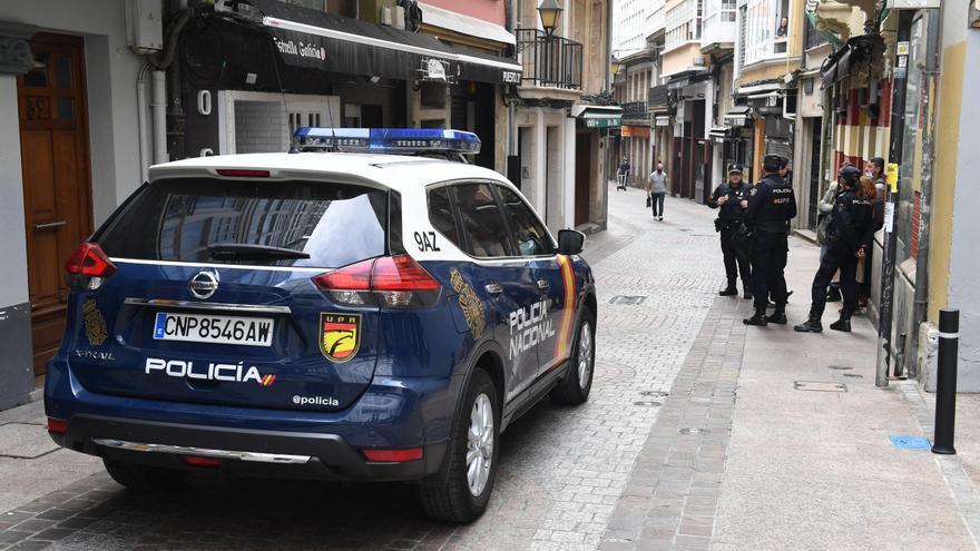 Suben los robos con violencia y en locales y los delitos de drogas en A Coruña y caen hurtos y ciberestafas