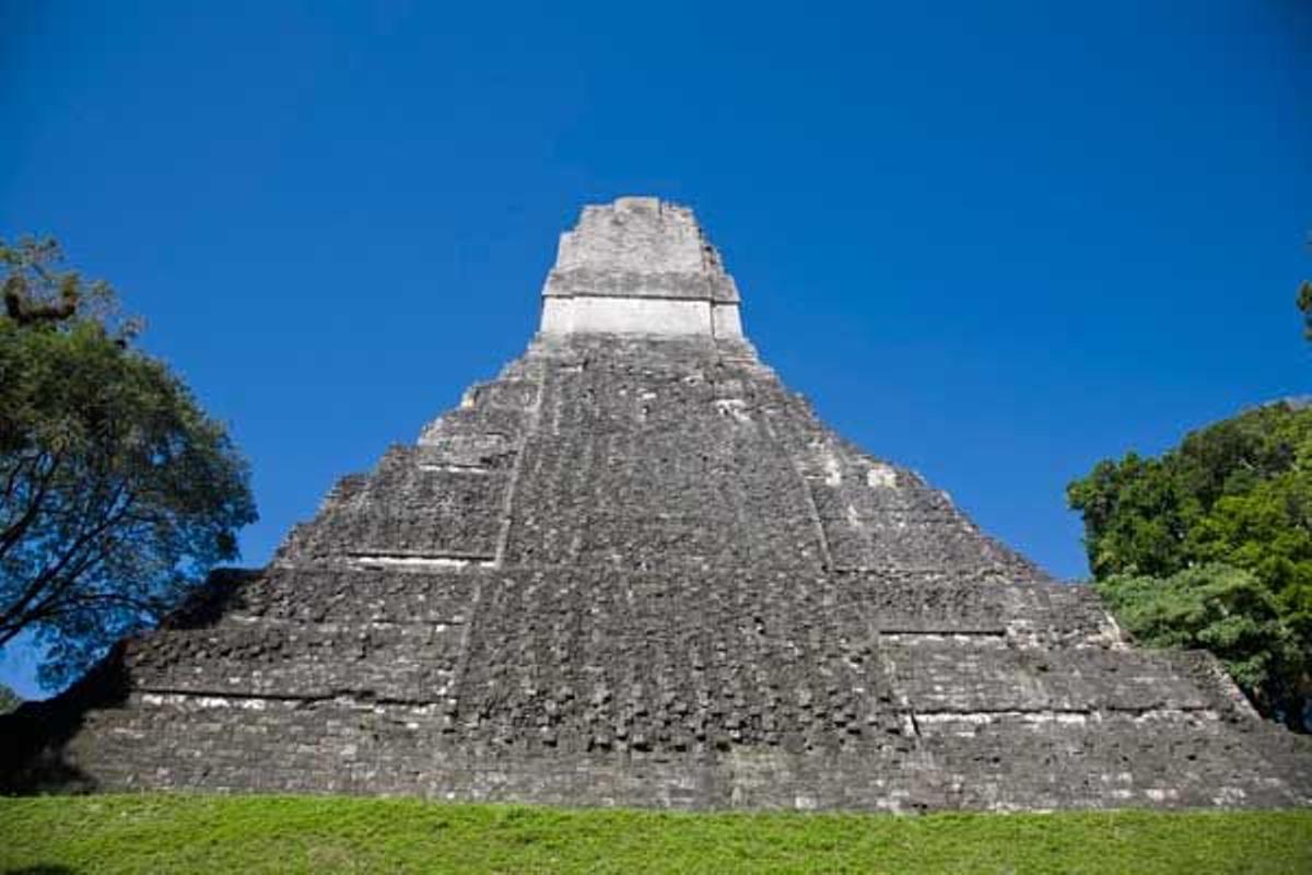 Gran Plaza del sitio arqueológico Tikal
