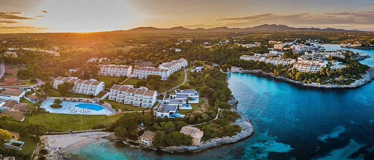 El Portopetro Beach Resort &amp; Spa reiniciará su actividad como un cinco estrellas de lujo todo incluido.