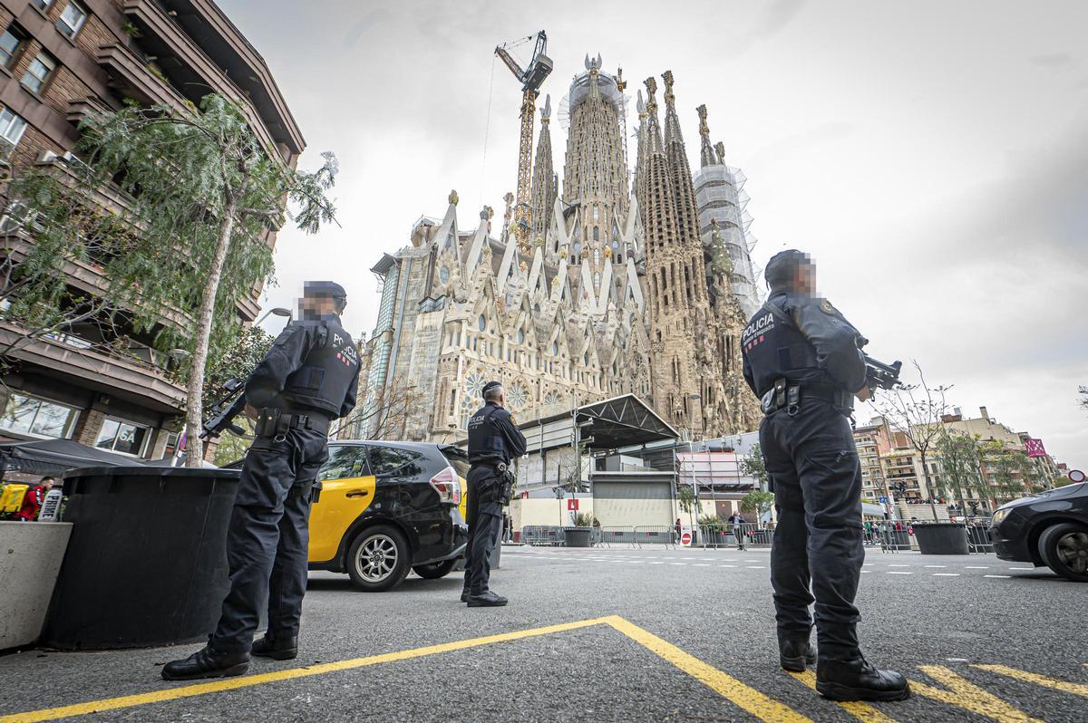 Refuerzan la vigilancia en la Sagrada Família y otros puntos de Barcelona por Semana Santa