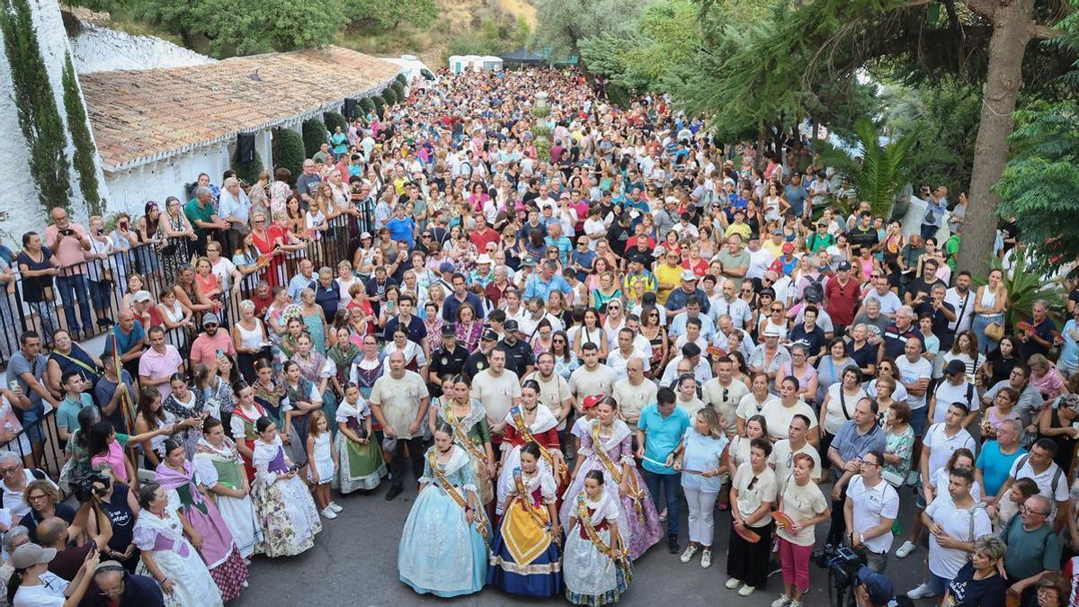 Como cada año, cientos de vecinos y devotos cumplirán con una de las costumbres más arraigadas.